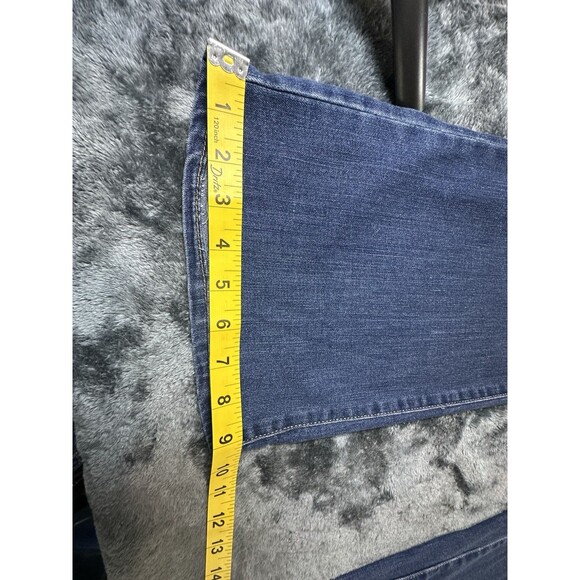 Signature by Levi Strauss & Co. Women's Modern Bootcut Jeans Size 24 W - Picture 3 of 13